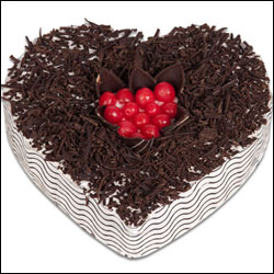 "Delicious Love Treat - 2kg cake - Click here to View more details about this Product